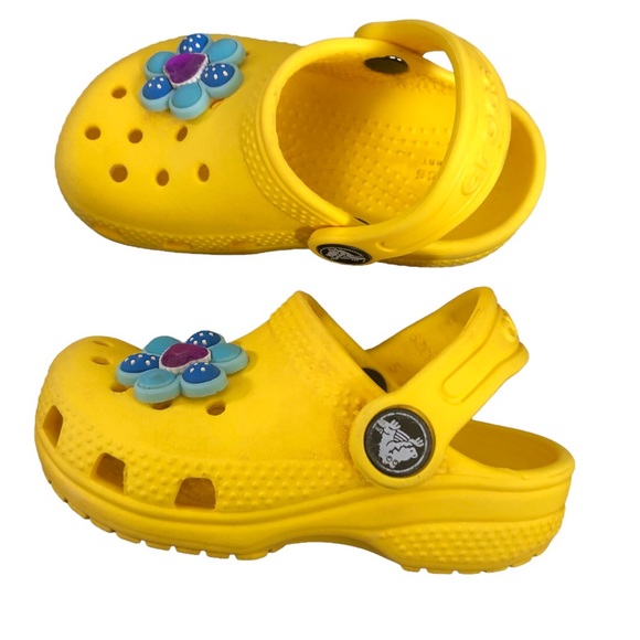 🌿 CROCS 🌿 kids unisex yellow rubber slip on shoes size C6 removable flower - Picture 3 of 7